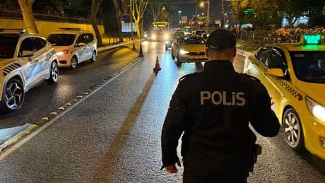 İstanbul'da helikopter destekli "huzur" operasyonu