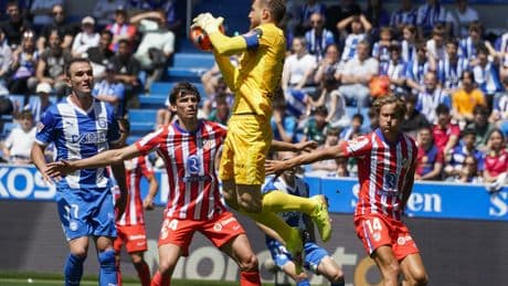 El Atlético busca el Zamora, premio de consolación para el club y para Oblak
