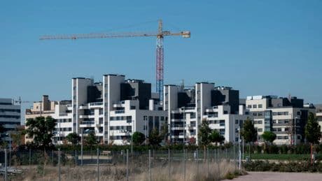 El Gobierno regula las licencias simplificadas para facilitar la financiación a las promotoras y acelerar la construcción de viviendas