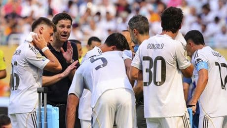 Manu Carreño, fiero con el Real Madrid: "Los mismitos del año pasado"