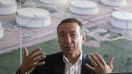 "J'ai salué un moment historique": ancien karatéka, qui est l'homme qui a réussi à fermer le robinet du pétrole russe en République tchèque?
