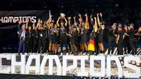 „Wir sind Welt- und Europameister. Wow, Deutschland, wow!“