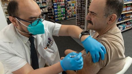 A new COVID subvariant spreads rapidly as Trump pivots away from vaccines