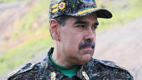Nicolás Maduro dice que "amenazas militares" de Estados Unidos son un "problema de carácter internacional"