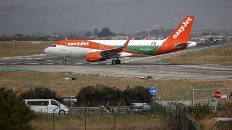 Los tripulantes de cabina de EasyJet convocan una huelga para los días 25, 26 y 27 de junio