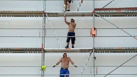 Wer haftet? Das sollten Bauherren und Handwerker über Baumängel wissen