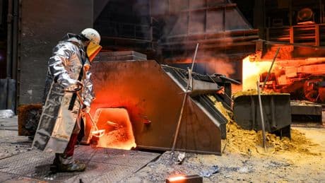 Allemagne: la chute de l’ancien roi du canon ThyssenKrupp vire à la crise politique