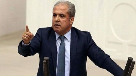AKP'li eski vekilden 'yeni transferler geliyor' mesajı