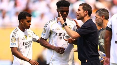 Las disculpas de Xabi Alonso a Rodrygo, víctimas ambos de la dupla Vinícius-Mbappé