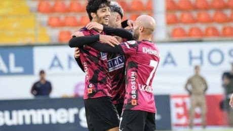 Alanyaspor üç puanı iki golle aldı!