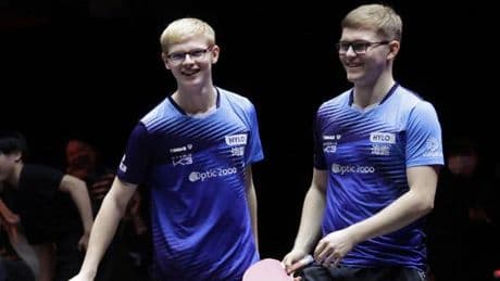 Les frères Lebrun poursuivent leur route, en double, aux Mondiaux de tennis de table