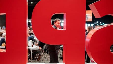 SPD: Wie eine alte Partei durch eine neue Welt stolpert