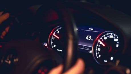 Esta es la razón por la que no coincide la velocidad que marca el coche con la del GPS