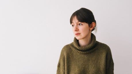 Sally Rooney reafirma su apoyo a un grupo activista propalestino pese a su prohibición en Reino Unido: "Si esto me hace partidaria del terrorismo, que así sea"