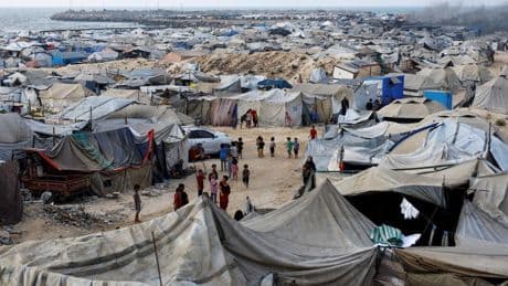 Israel reanudará el suministro de tiendas y refugios a Gaza tras cinco meses de bloqueo