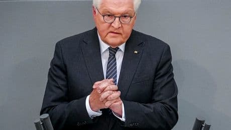 Gedenken im Bundestag: Steinmeier: „Wir treten den Geschichtslügen des Kreml entschieden entgegen“