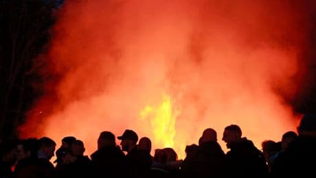 Brauchtum: Osterfeuer im Land: Zwischen Brauchtum und Brandgefahr