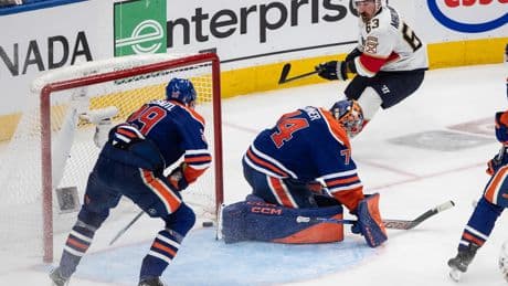 Marchand scores in double OT, Panthers beat Oilers 5-4 to tie series 1-1