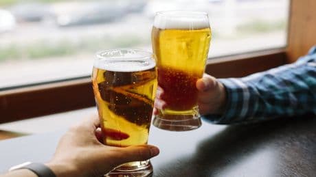 Alkoholfreies Bier nur vorsichtig genießen: Was Sie zum "Sport-Getränk" wissen sollten
