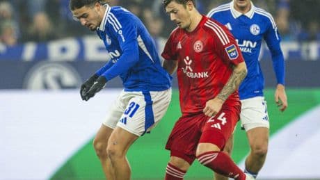 Ab 12.45 Uhr im Live-Ticker: Volles Stadion, große Choreo – Fortuna empfängt den FC Schalke 04