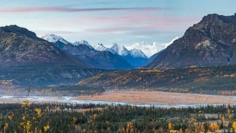 Qué ver en Alaska, el escenario de la reunión de Trump y Putin: fauna salvaje, glaciares y cultura nativa