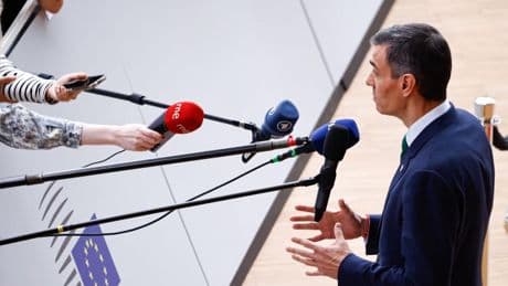 Israel acusa a Sánchez de estar “en el lado equivocado de la historia”