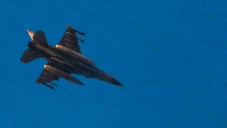 F35 e F-16, meno armi a bordo per volare più a lungo: ecco perché Israele ha bisogno degli aerei cisterna Usa