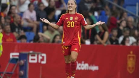 Un doblete de Claudia Pina concreta la remontada ante Inglaterra y mete a España en semifinales de la Nations League