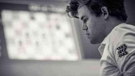 Schach: Magnus Carlsen rastet nach Niederlage gegen Dommaraju Gukesh aus
