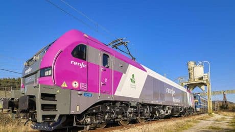 Renfe reorganiza la dirección de Viajeros y Mercancías para encarrilar la complicada situación de las dos filiales