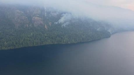 Vancouver Island wildfire forces hundreds to evacuate, crews work to protect homes, Hwy. 4