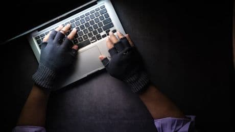 Panne d'électricité: une cyberattaque massive peut-elle plonger la France dans le noir?