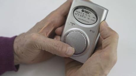 Más radio y más diarios