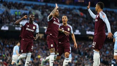 Aston Villa star lifts lid on what Marcus Rashford was really like during Man Utd loan spell