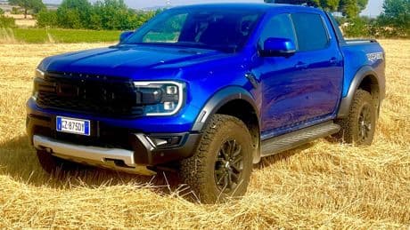 Ford Raptor, muscoli e libertà sotto il sole