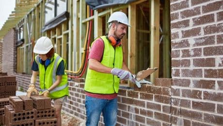 More brickies, carpenters and health workers to be trained up in huge skills boost