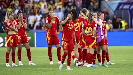 Inglaterra frena el carrusel de títulos de España en los últimos años