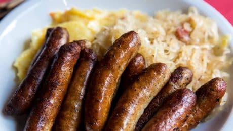 Bei Rewe und Edeka im Sortiment: Wichtiger Wurst-Rückruf wegen krebserregendem Stoff