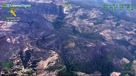 Así controla la Guardia Civil la reactivación de incendios: en avioneta y con tecnología avanzada