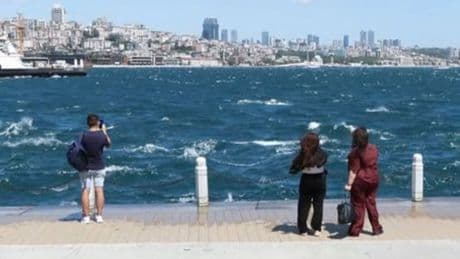 İstanbul'da fırtına!