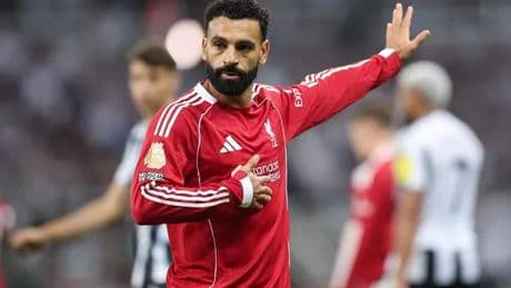 Mo Salah sends parting message to another Liverpool champion after slamming 'disrespect'