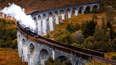 ‘I travelled to Scotland on beautiful 8-hour sleeper train but price will make you wince'
