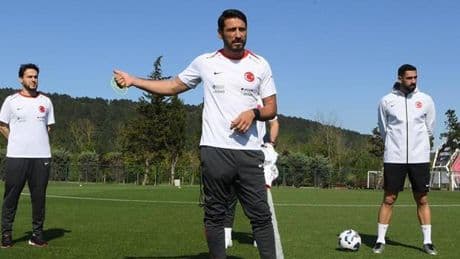 Ümit Milli Futbol Takımı Teknik Direktörü Egemen Korkmaz: 'Problem çözmeye geldik'