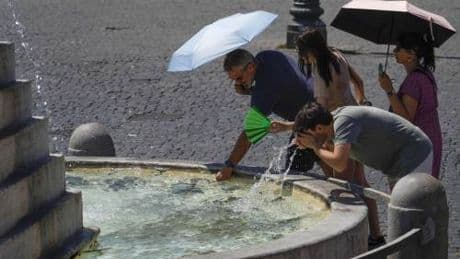 Arriva il caldo estivo: come stare al fresco senza usare l'aria condizionata