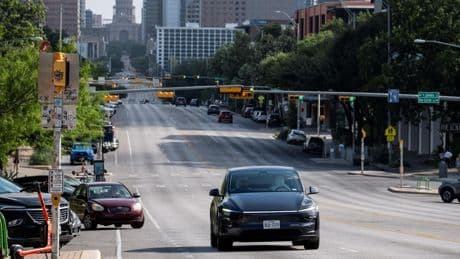 Los primeros robotaxis de Tesla ya circulan por Austin, la capital de Texas