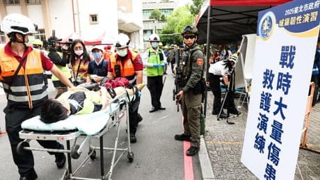 À Taipei, les Taïwanais se préparent à une éventuelle invasion chinoise