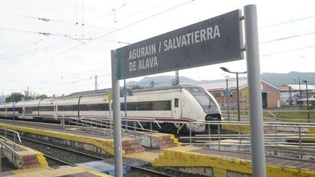 Fallece un hombre de avanzada edad en Agurain tras ser arrollado por un tren