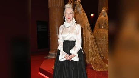 Helen Mirren feiert 80. Geburtstag: So wurde die Schauspielerin zur Fashion-Ikone