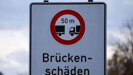 Schäden am Bau: Verkehr gesperrt - Brücke in Mittelherwigsdorf marode