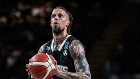Bologna contro Trapani vale il primo posto in stagione regolare. Su Dazn domenica "Zona basket serie A"